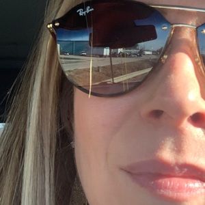 Meet your Posher, Doreen